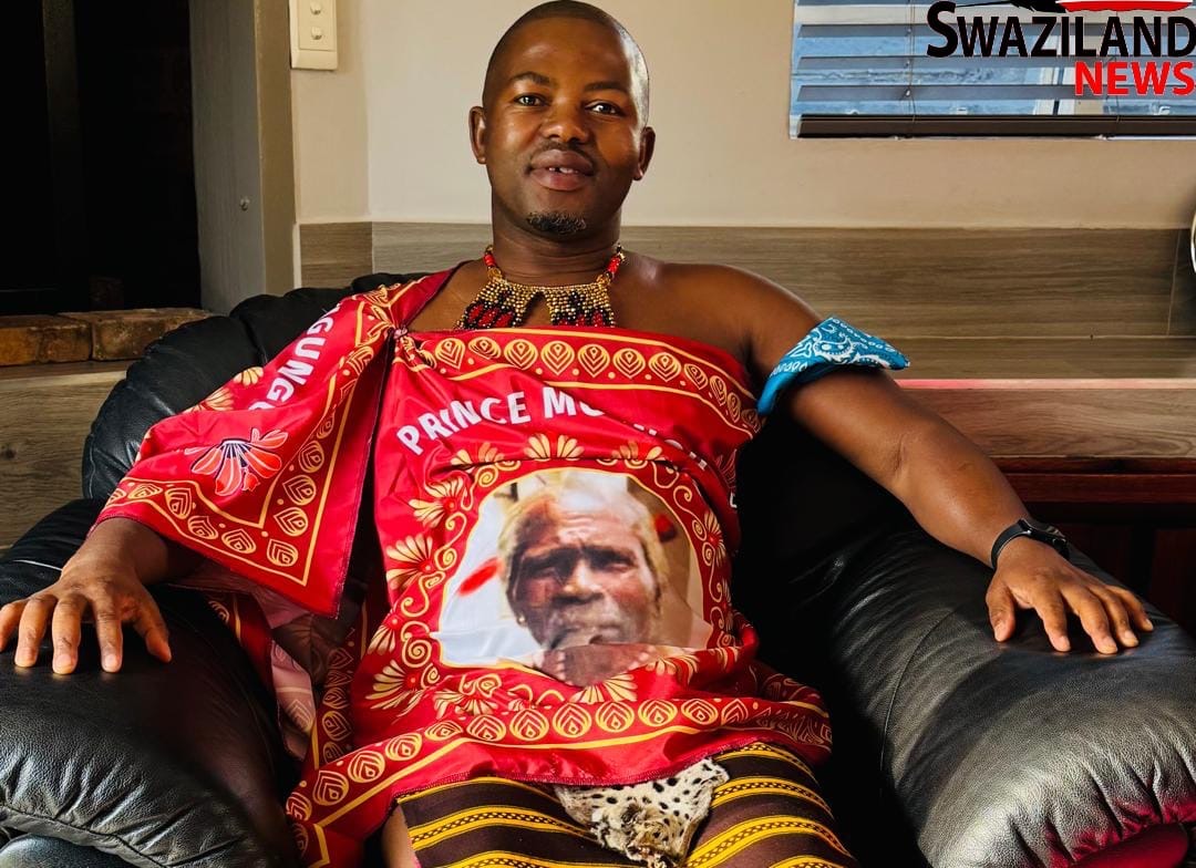 Editor Zweli Martin Dlamini receives over R40,000.00 plus food donation from eSwatini businesspeople and senior Government officials in support of his LaMgabhi eTiyeni Primary School shoes donation, delivery to be made in the next few weeks.