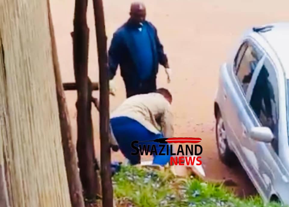 Man found dead inside a car at Hlathikhulu Bus Rank.