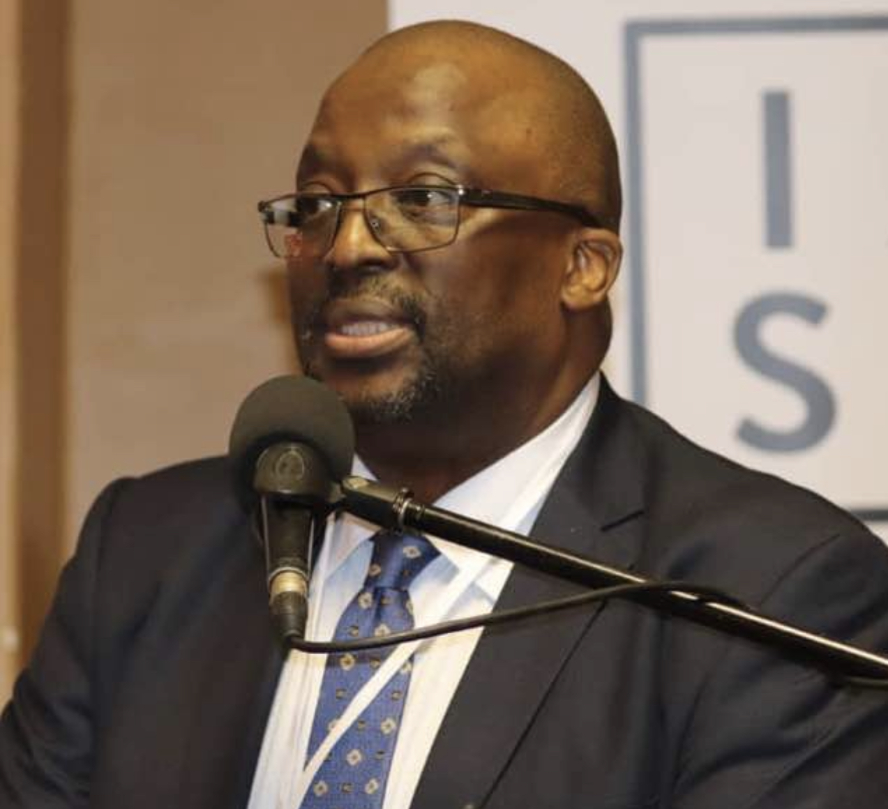 Director of Health Dr Vusi Magagula to investigate expired medication scandal.