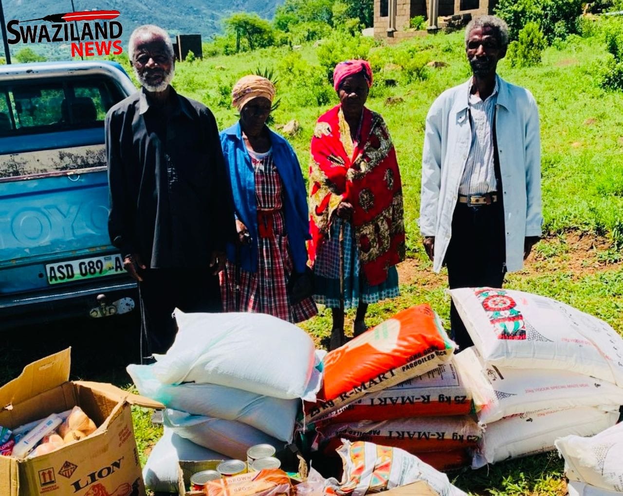 Tinkhundla Minister Sikhumbuzo Dlamini unleashes Hlathikhulu Police to harass ‘bo-Gogo naboMkhulu’ who received R10,000.00 food parcels from editor Zweli Martin Dlamini, case handled by detective Andrew Khaba.