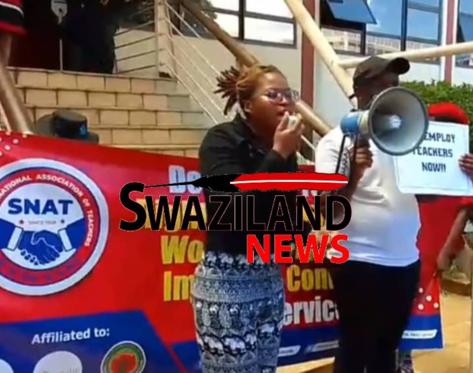 STUDENTS UNION DEPUTY PRESIDENT: We support calls for the permanent employment of teachers.