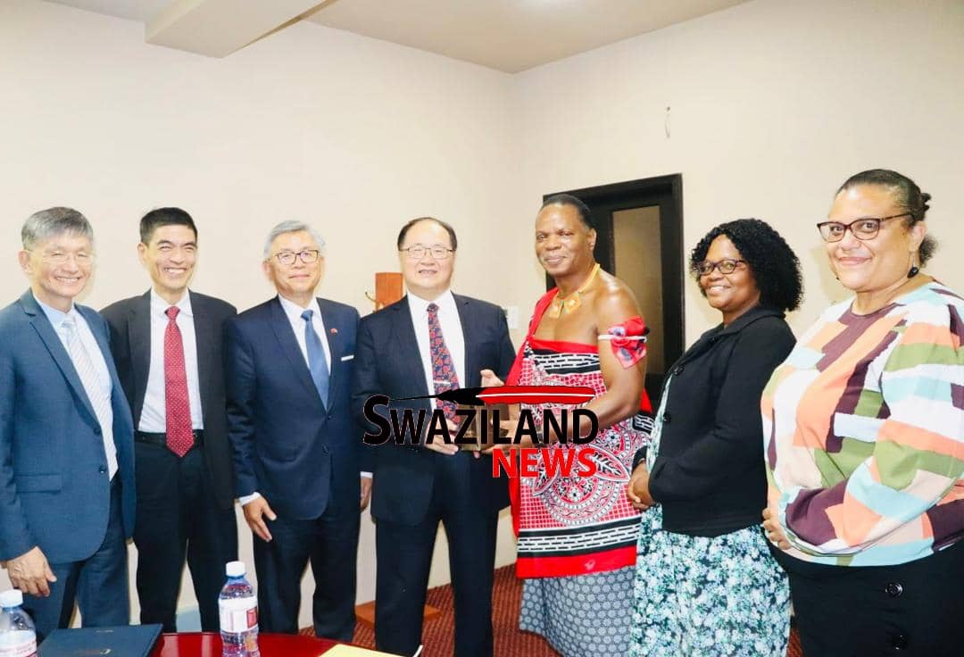 Natural Resources Minister Prince Lonkhokhela meets Taiwan Ambassador and his team to discuss construction of Strategic Oil Reserve.