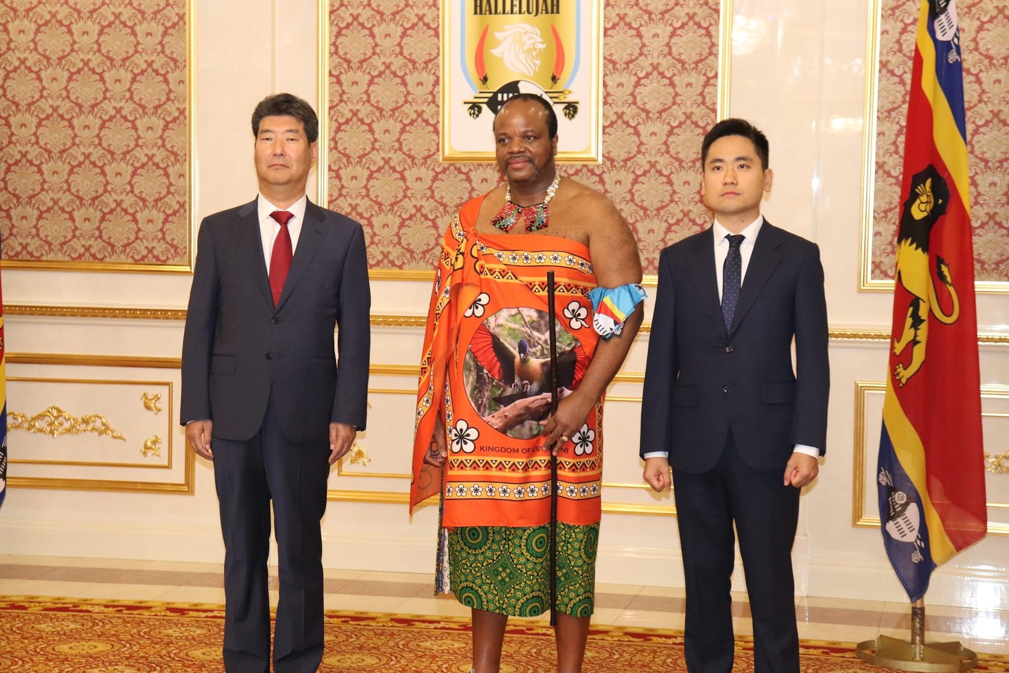King Mswati welcomes Saudi Arabia,Republic of Korea Ambassadors.