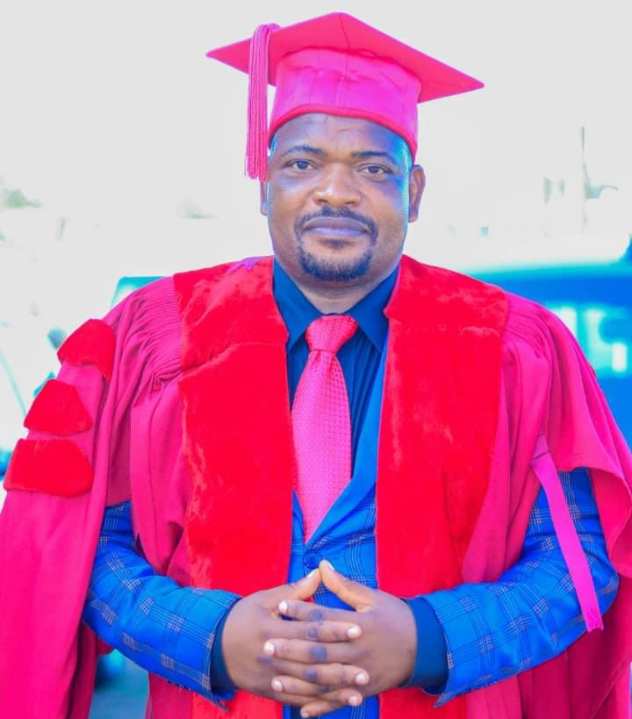 BREAKING NEWS:Gospel artist gets honorary doctorate from Powerhouse Practicum Institute,now known as Dr. Mzwakhe Myeni.